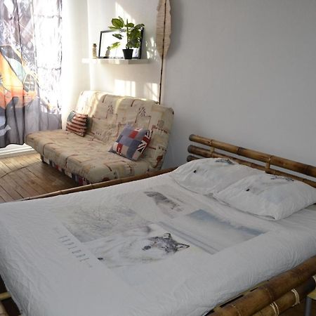 Belle Chambre D'Hote Pour 2 A 4 Personnes Leilighet Chef-Boutonne Eksteriør bilde